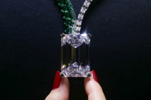 Το μεγαλύτερο διαμάντι που έχει βγει στο σφυρί πωλήθηκε 34 εκατ. δολάρια
