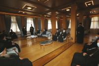 Ιερά Σύνοδος: «Ελεύθερη επιλογή ο εμβολιασμός», κυρώσεις για «κηρύγματα» κατά του εμβολίου