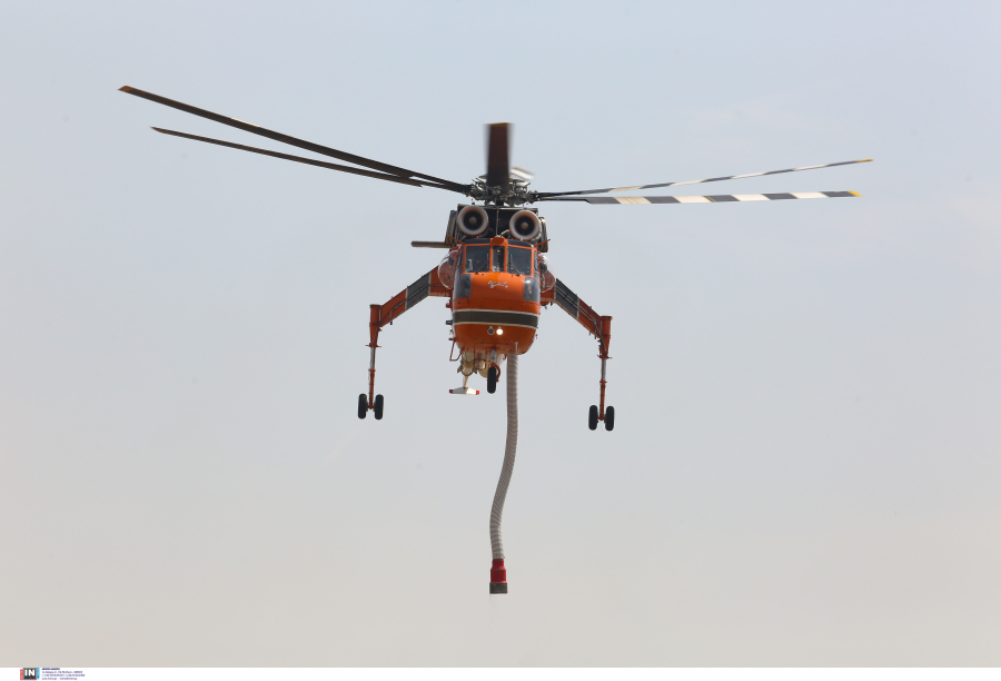 Φωτιά τώρα στο Μαρκόπουλο Ωρωπού, μεγάλη επιχείρηση της πυροσβεστικής