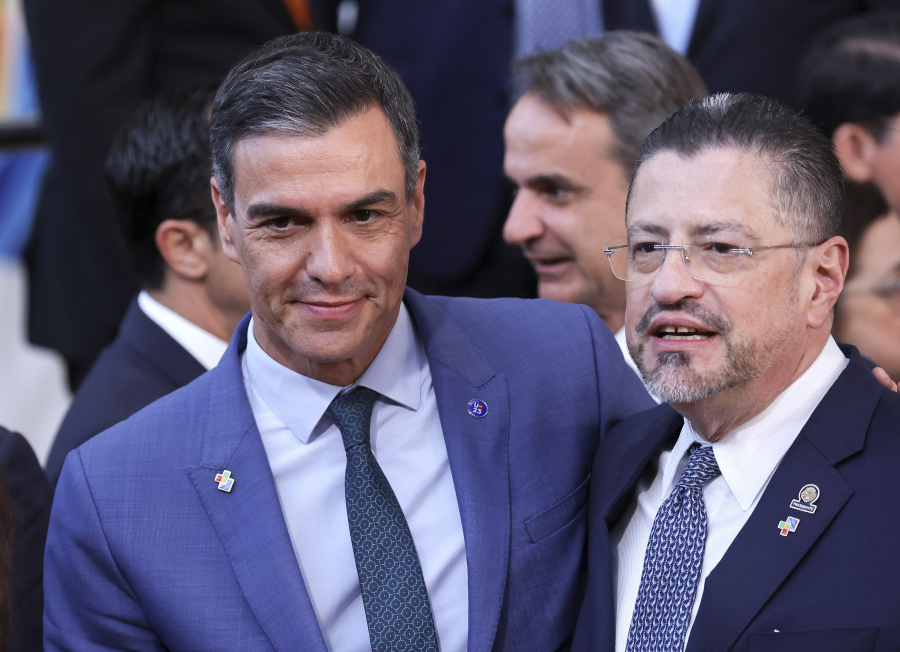 Οι κρίσιμες εκλογές στην Ισπανία και το come back της κεντροδεξιάς