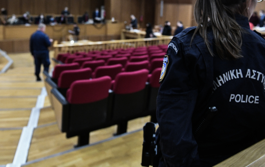 Βόλος: Απείλησε να σκοτώσει τους γονείς του για την περιουσία τους