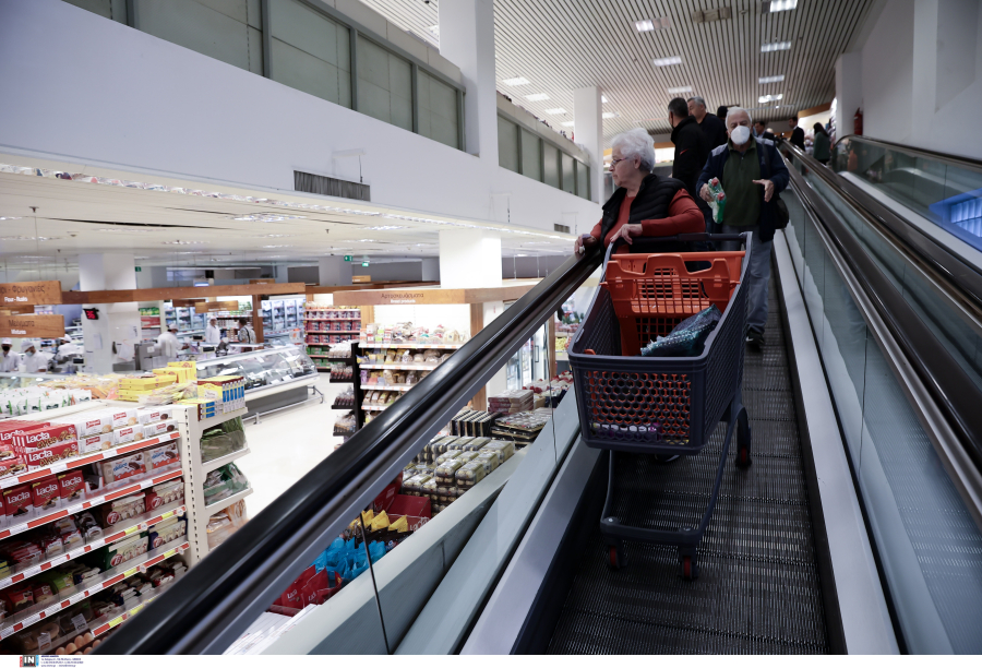 Ανοιχτά καταστήματα την Κυριακή 14/1: Το ωράριο λειτουργίας, τι ισχύει με σούπερ μάρκετ