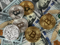 Ράλι στα crypto: Το Bitcoin αγγίζει τα 70.000 δολάρια – Άλμα 7,7% για το Ether