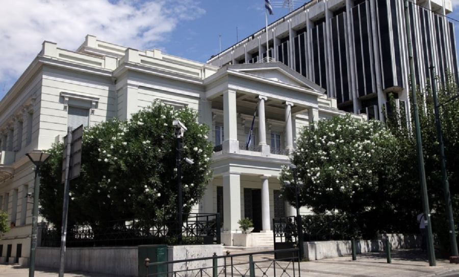 ΥΠΕΞ για Μέση Ανατολή: Αποφύγετε τα ταξίδια - Τηλέφωνα επικοινωνίας