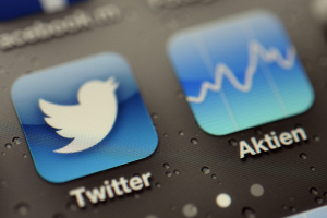 Καλά νέα για τους... πολυγραφότατους του Twitter, ο Έλον Μασκ καταργεί το όριο των 280 χαρακτήρων