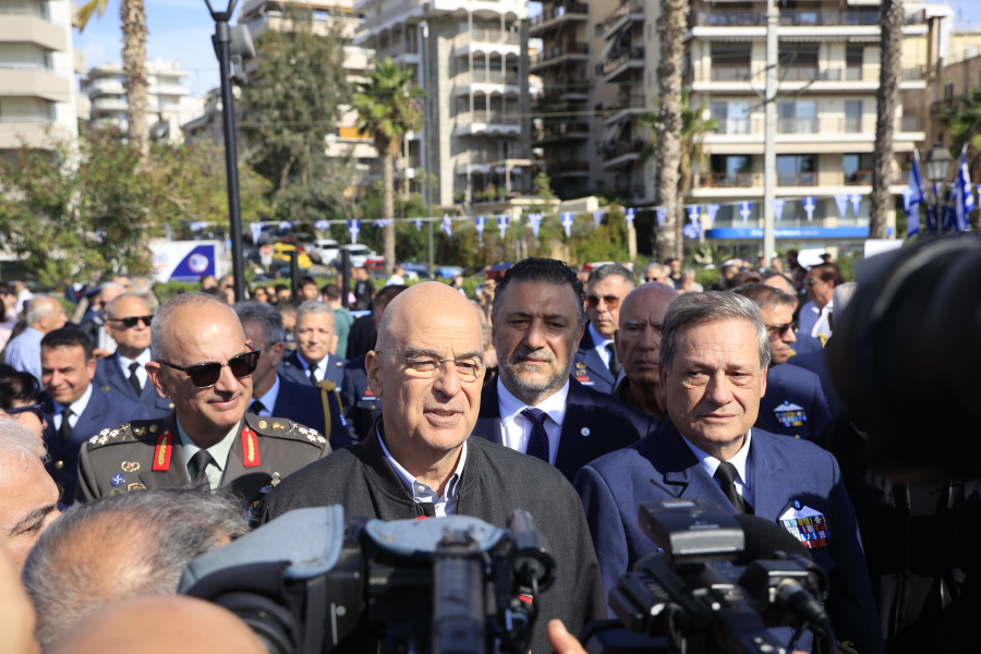 Νίκος Δένδιας: Διαπιστώσαμε τις εξαιρετικές ικανότητες των πιλότων μας και είδαμε F35 στον ουρανό του Σαρωνικού