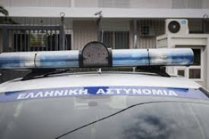 Όπλα «έκαναν φτερά» μέσα από το αστυνομικό τμήμα Εξαρχείων