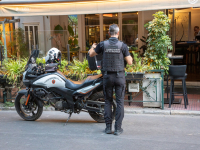 Δήμος Αθηναίων: Λουκέτο σε 38 καταστήματα για παράνομα τραπεζοκαθίσματα