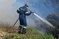 Φωτιά τώρα Νεστόριο Καστοριάς, στη μάχη 2 εναέρια, ήχησε «112»
