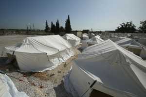 Δύο νέα κέντρα προσφύγων ανακοίνωσε ο Καμμένος