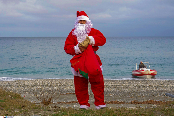 Το εορταστικό ωράριο των καταστημάτων στον Πειραιά