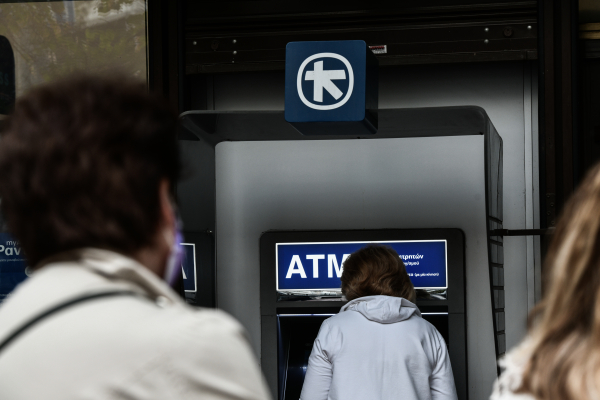Πότε πληρώνονται τα επιδόματα ΟΠΕΚΑ