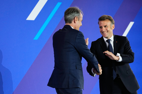 Μητσοτάκης - Μακρόν: Στενά του Ορμούζ, ενεργειακή κρίση, ευρωομόλογα - Οι αναλύσεις Reuters, Politico, Le Monde