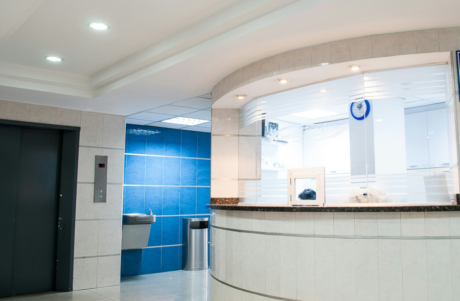 «Δεν το πίστευα ότι το παιδί μου θα γυρίσει»: Συγκλονίζει η μητέρα της 14χρονης που βγήκε από τη ΜΕΘ στην Πάτρα