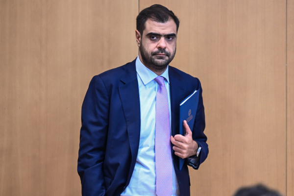 Ο εκνευρισμός στο press room για τον... Ρούτσι