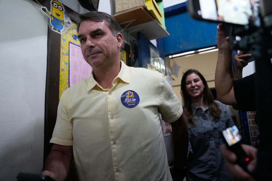 Μπολσονάρου: Του απαγορεύτηκε η έξοδος από την Βραζιλία