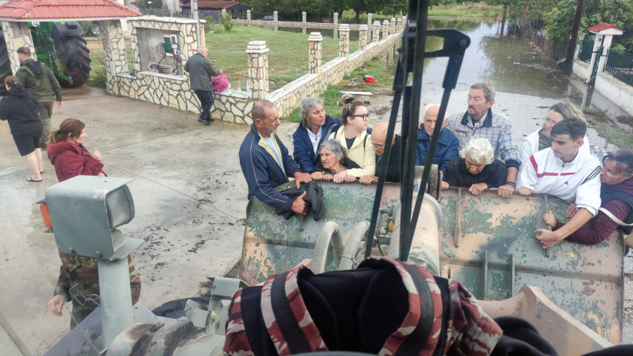 «Εγκαταλείψτε ισόγεια και υπόγεια»: Νέο μήνυμα του «112»