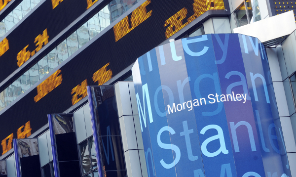 Financial Times: Απόπειρα επενδύσεων στον αμυντικό κλάδο από χρηματιστή του Χέγκσεθ πριν τη σύγκρουση με το Ιράν