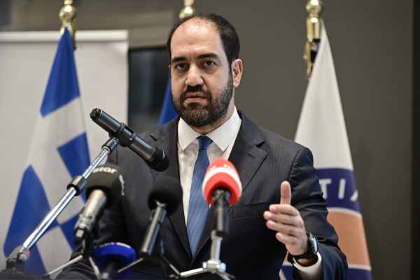 Κεφαλογιάννης: Ενισχύουμε την πρόληψη με πάνω από 100 νέα οχήματα της Πυροσβεστικής