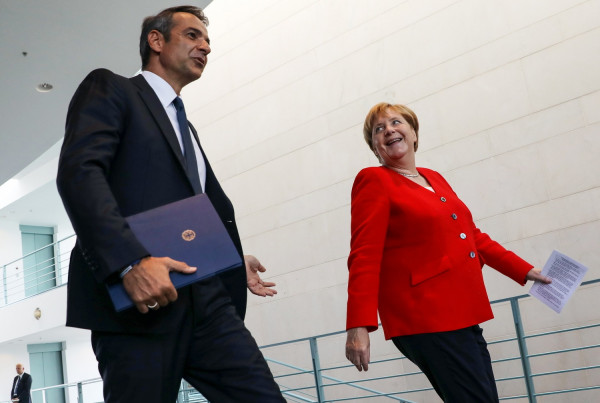 Τηλεφωνική επικοινωνία Μητσοτάκη - Μέρκελ με φόντο τα ελληνοτουρκικά