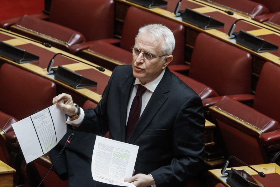 Στην αντεπίθεση ο Ραγκούσης με εξώδικα σε εφημερίδες