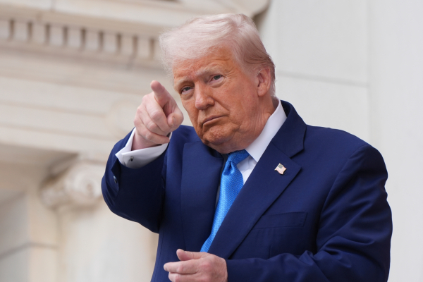 Ο Τραμπ δηλώνει απογοητευμένος με τον Πούτιν και στέλνει μήνυμα «να μην παίζει με τις ΗΠΑ»