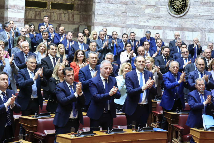 Οι 11 «χτυπούν» ξανά