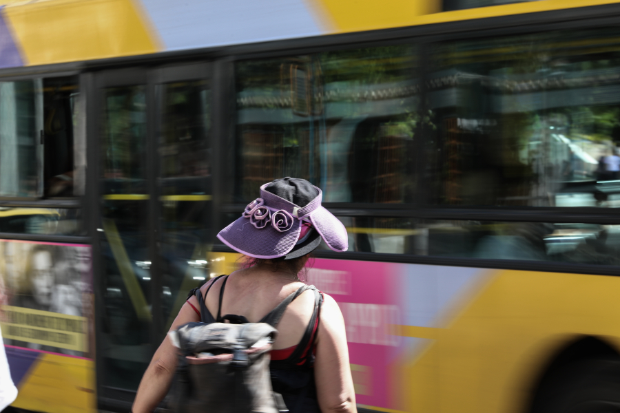 Καιρός: Τι αλλάζει με τον καύσωνα την Παρασκευή - Οι περιοχές που επηρεάζονται