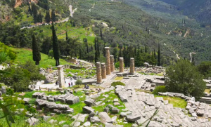 6 λόγοι για να πάτε μια μονοήμερη εκδρομή στους Δελφούς