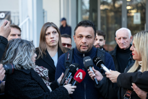 Τέμπη: Μήνυση κατά Καπερνάρου από τον Πάνο Ρούτσι