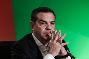 Ο ΣΥΡΙΖΑ πετάει το γάντι για το προσφυγικό, την Κυριακή η προεκλογική διακαναλική του Αλέξη Τσίπρα