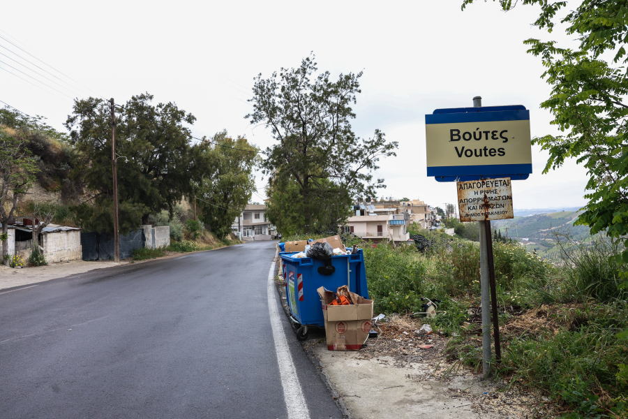 Πρόεδρος Βούτες Ηρακλείου στο Dnews: «Αύριο θα έχουμε απαντήσεις για τις ρηγματώσεις - Δεν πέταξαν τα drones»