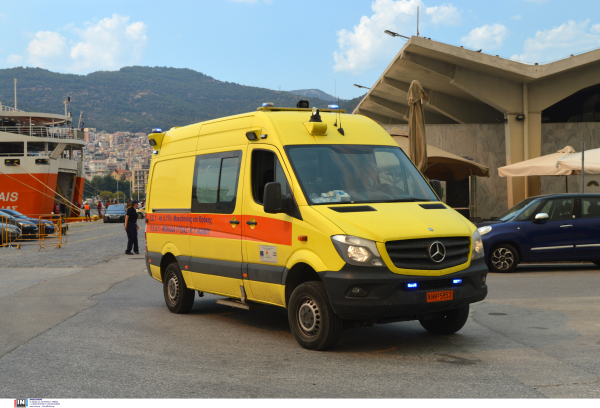 Τραγωδία στην Σαντορίνη: Σκοτώθηκε σε τροχαίο μπροστά στα μάτια της κόρης της