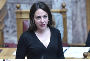 Δόμνα Μιχαηλίδου για νέα σχολική χρονιά, διορισμούς και προσχολική αγωγή