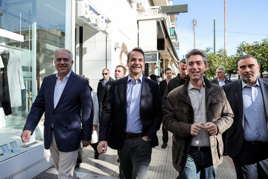 Μητσοτάκης από Καλλιθέα: «Το κλίμα μυρίζει εκλογές - Μπαίνουμε στην τελική ευθεία»