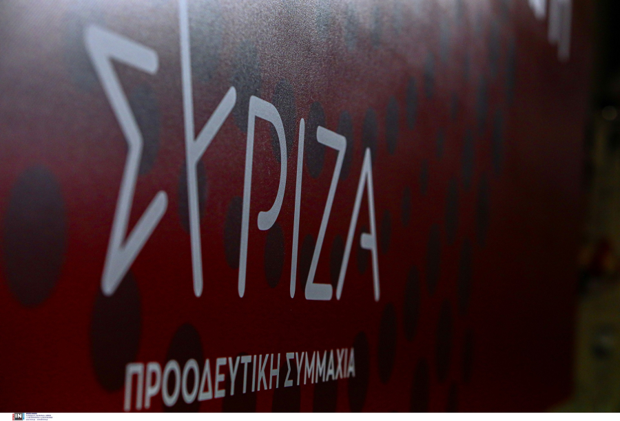 «Καρφιά» ΣΥΡΙΖΑ για την απομάκρυνση Τσουβάλα από το υπουργείο Προστασίας του Πολίτη