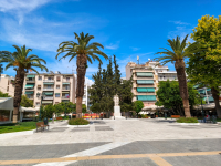 Housing Costs in Athens and Thessaloniki Consume More Than Half of Average Salaries