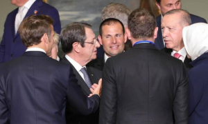 Κυπριακό: Συνάντηση στα κατεχόμενα πρότεινε ο Ερντογάν, το άκυρο του Αναστασιάδη