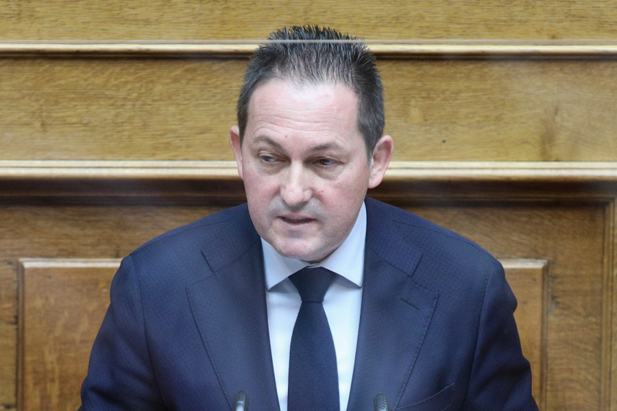 Πέτσας: «Εκτός τόπου και χρόνου ο ΣΥΡΙΖΑ», ο ΑΝΥΠΕΣ απαντά για τον νόμο των ζώων συντροφιάς