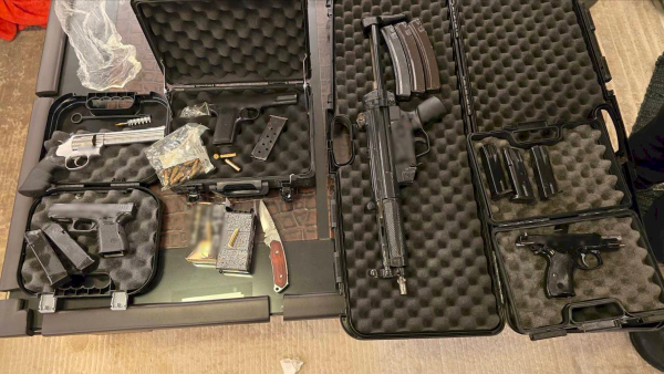 Κατασχέθηκαν 10 εκατ. λαθραία τσιγάρα – 25 συλλήψεις σε Αττική και Βιοιωτία (εικόνες και βίντεο)