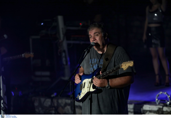 Συγκινεί ο Δημήτρης Σταρόβας για την απώλεια της μητέρας του, έπασχε από άνοια