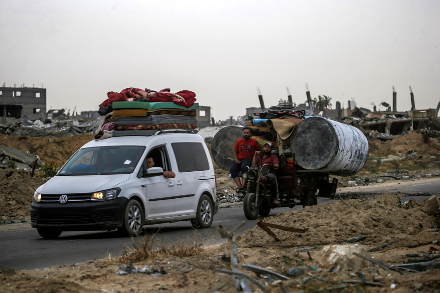 Γιορτάζει το Ισραήλ, «πεθαίνει» η Γάζα: Η επέτειος και η μαζική φυγή Παλαιστινίων