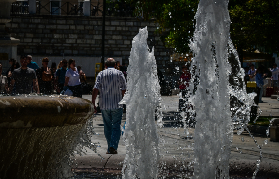 Καύσωνας: Σε επιφυλακή ο κρατικός μηχανισμός