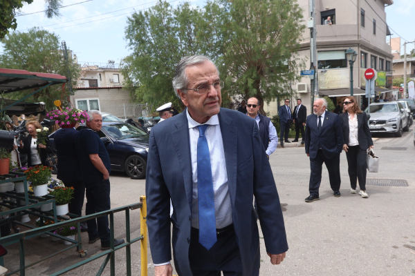 Αντώνης Σαμαράς για θάνατο Απόστολου Βεσυρόπουλου - Συναισθάνομαι τον πόνο των δικών του