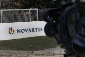 Υπόθεση Novartis: Στη Βουλή η δικογραφία για Παπαγγελόπουλο και Τσίπρα