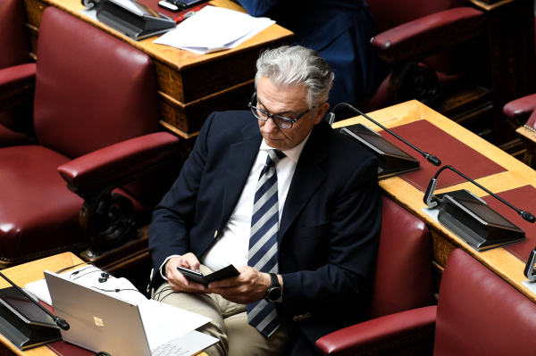 Απάντηση Ρουσόπουλου στη διαρροή Καραμανλή: «Οι απόψεις μου δεν τελούν υπό την έγκριση τρίτων»