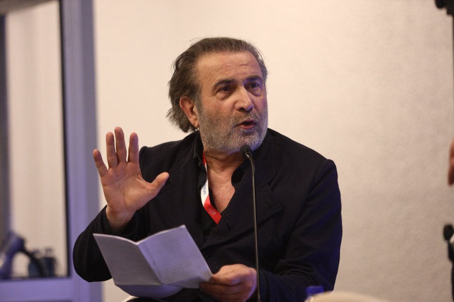 Στο debate κέρδισε ο... Λαζόπουλος