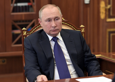 Ο Πούτιν προειδοποιεί τις γειτονικές χώρες να μην κλιμακώσουν την ένταση