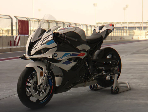 Μοτοσικλέτα: Η νέα BMW S 1000 RR έγινε ακόμη πιο δυναμική (βίντεο)
