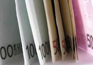 Πάνω από 7 δισ. ευρώ τα «φέσια» του Δημοσίου προς ιδιώτες